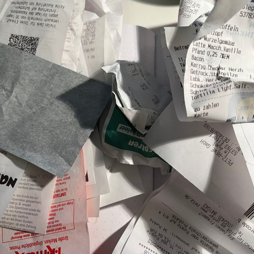 ein Haufen Kassenzettel